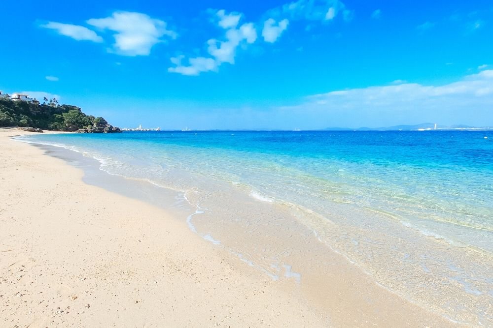 🏖️ 큰 항구 해변(오오도마리 비치) 이미지 1